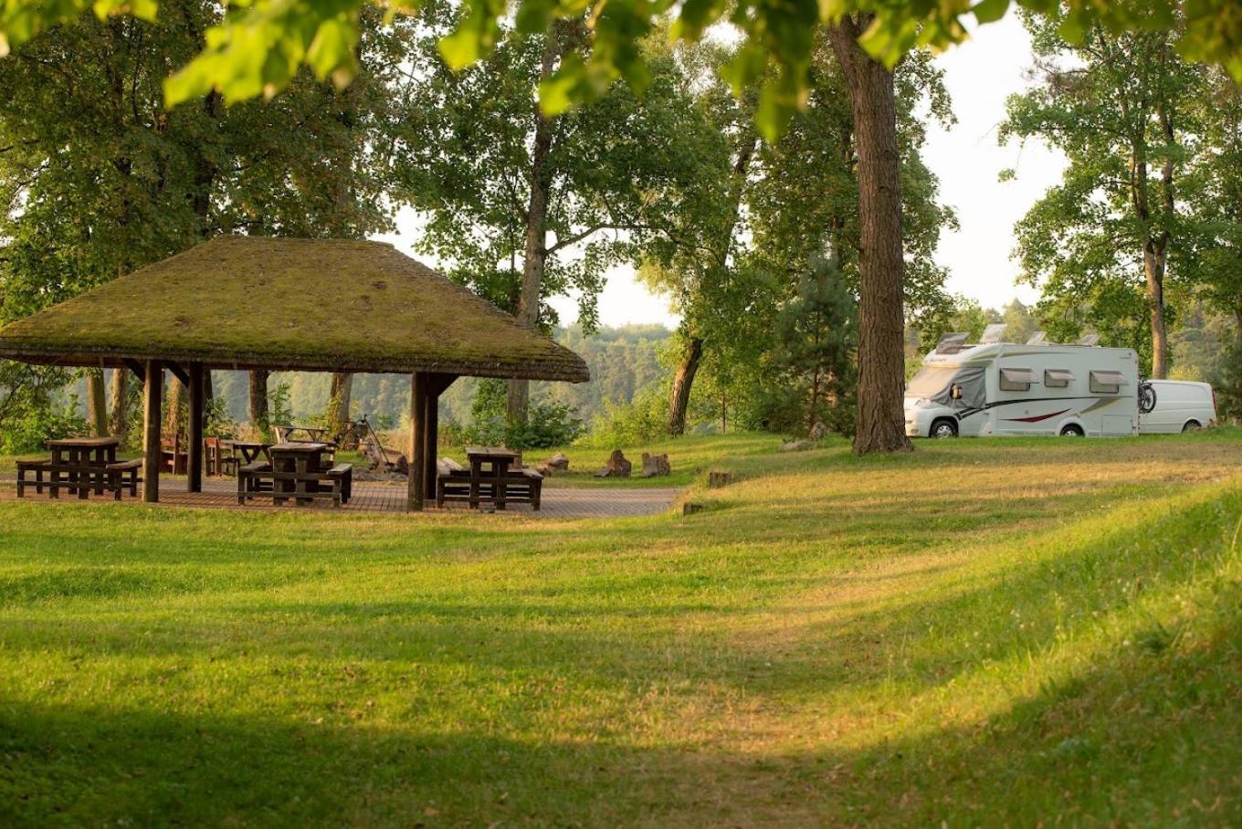 Gosciniec Olecki - Karczma Margrabowa Hotel โอเลสโก ภายนอก รูปภาพ